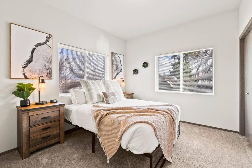 Spacious New 2 Bed 2 Bath By Downtown Spokane