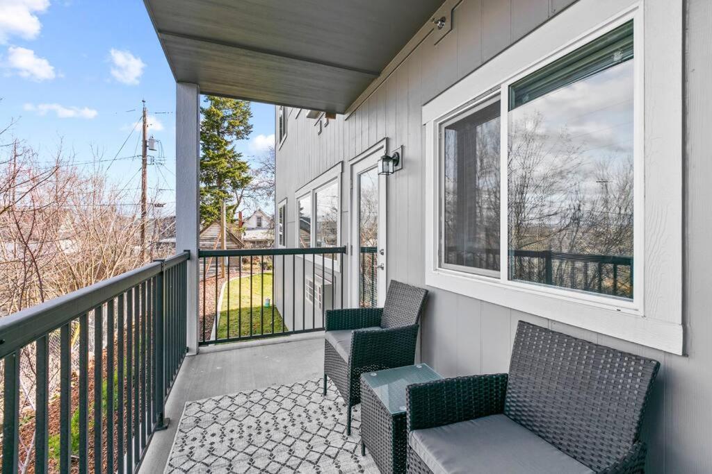 Apartment Spacious New 2 Bed 2 Bath By Downtown Spokane